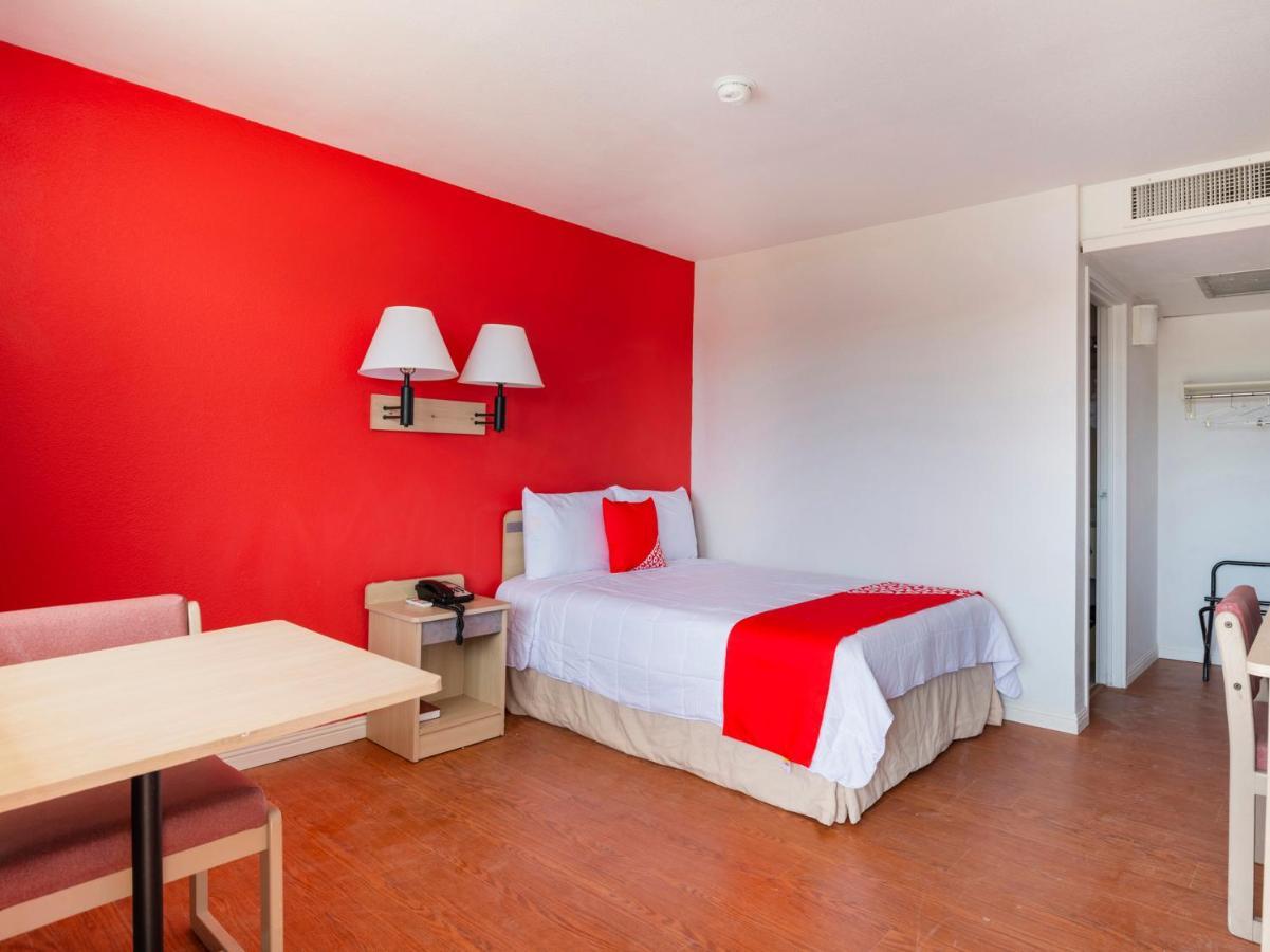 Oyo Hotel Уиллкокс Экстерьер фото